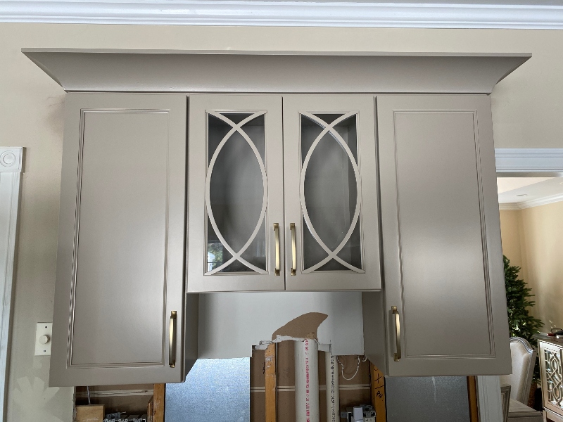 Decorative glass insert kitchen cabinet doors