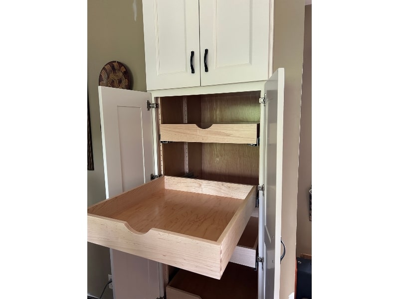 Full extension pantry pullout tray organizers
